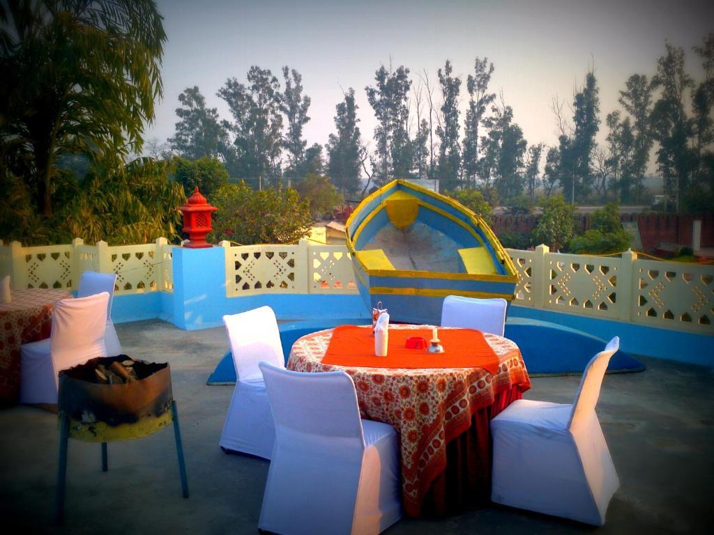 Swaraj Resorts Bharatpur Exterior photo