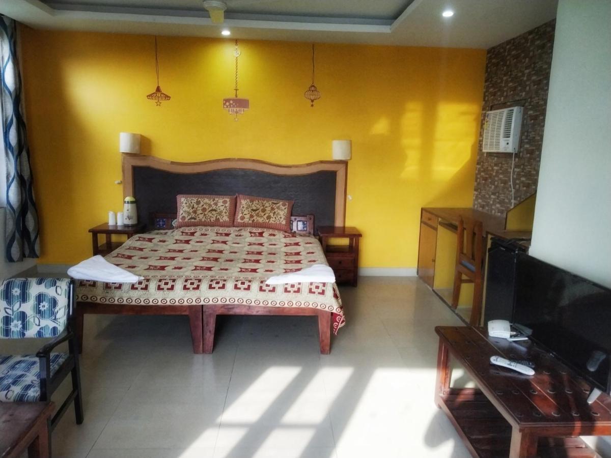Swaraj Resorts Bharatpur Exterior photo